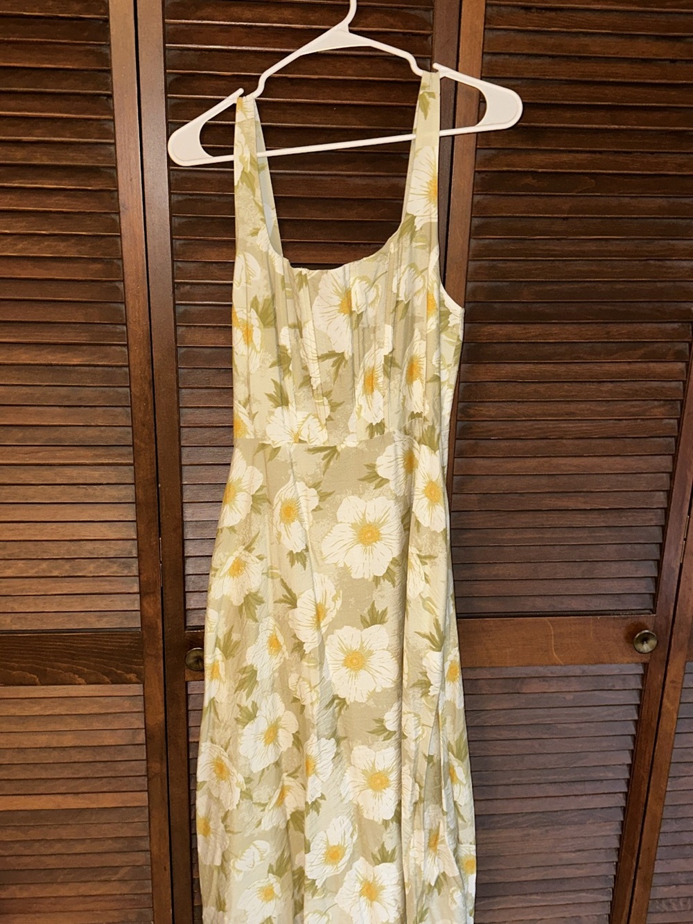 MELLODAY Green Floral Midi Dress with White & Yellow Blooms